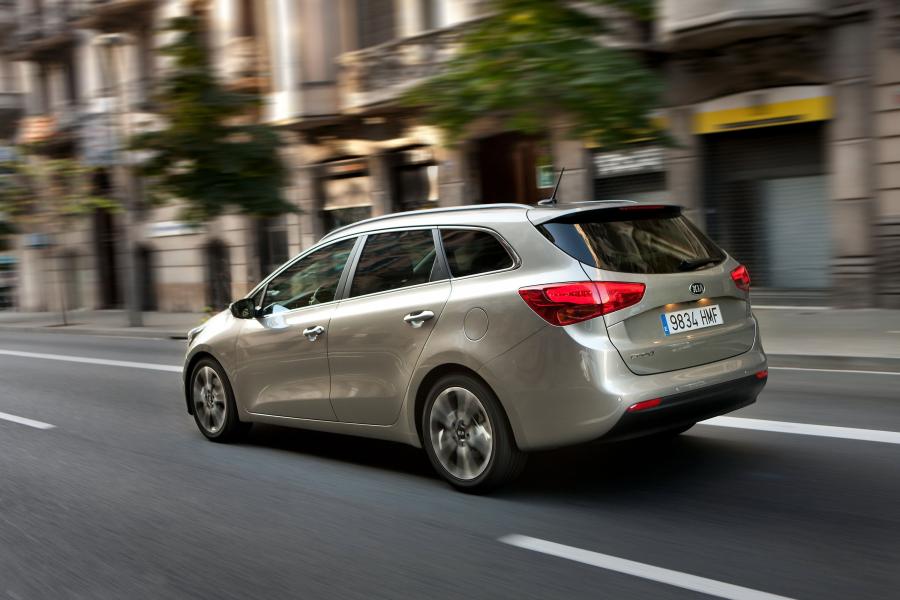  Kia cee&rsquo;d Station Wagon 2012 года  (фото 62 из 89)